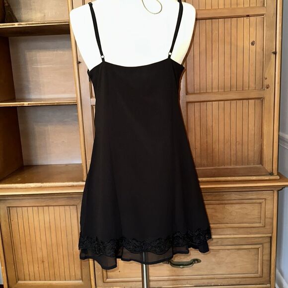 Forever 21 slip dress, NWT, Sz Medium - Picture 3 of 9